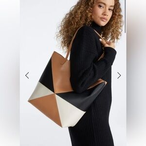 🌸3/$25 JustFab Colour Blocked Tote - NWT​​​​​​